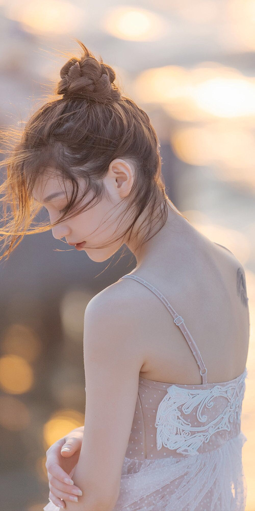 开云官网-“荒野追风：沙漠上演的速度与激情”，一部荒野沙漠枪战动作片