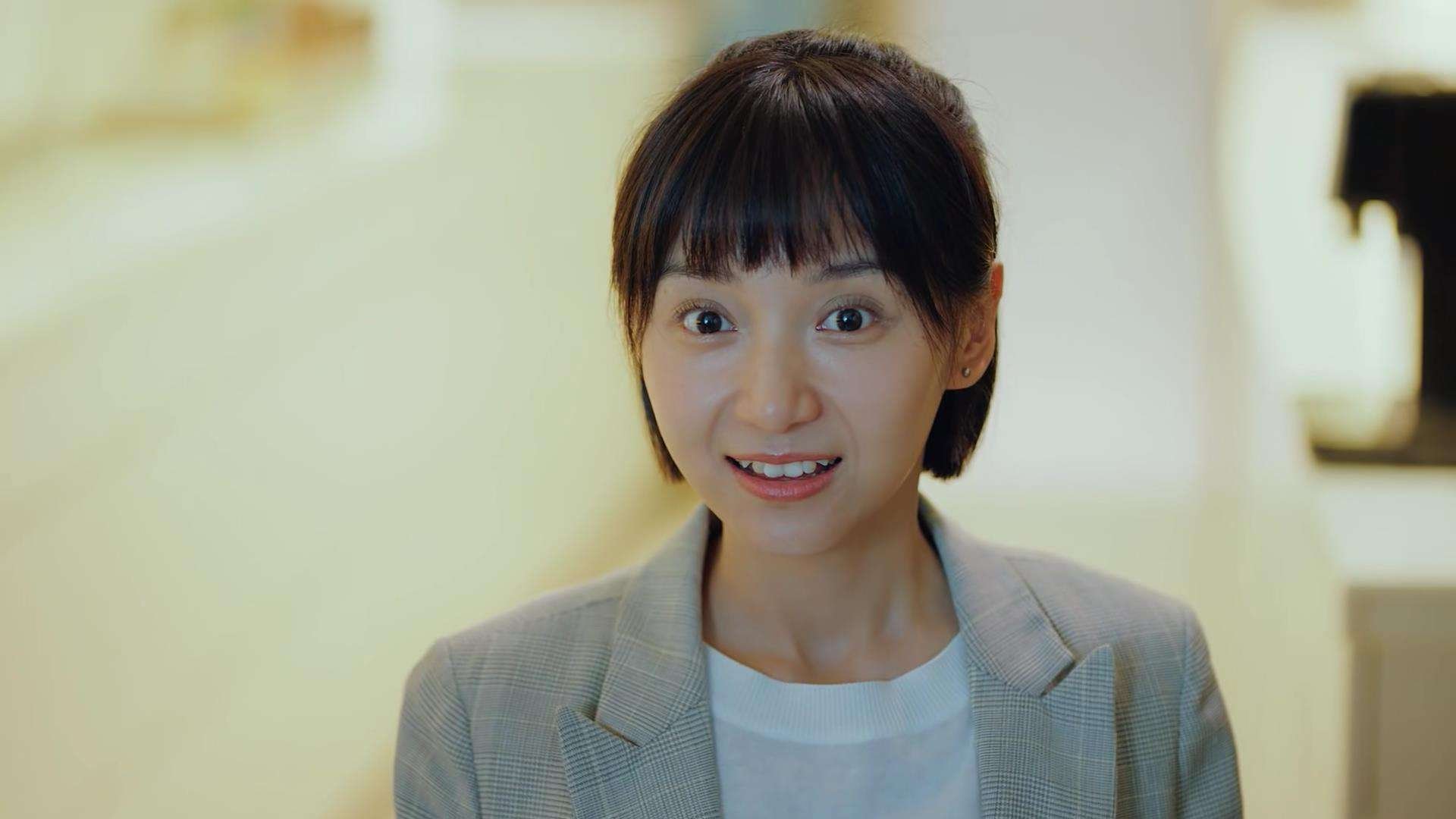 开云官网登录-比赛现场球迷热情高涨，呐喊声不断，篮球场上气氛激烈,观众的呐喊声